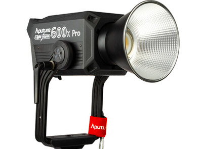 Cho thuê đèn (Aputure 600X Pro Daylight LED Light)